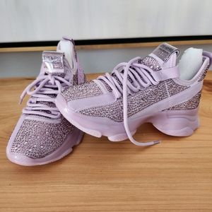 STEVE MADDEN MAXIMA RHINSTONE SNEAKERS - LILAC SZ 7